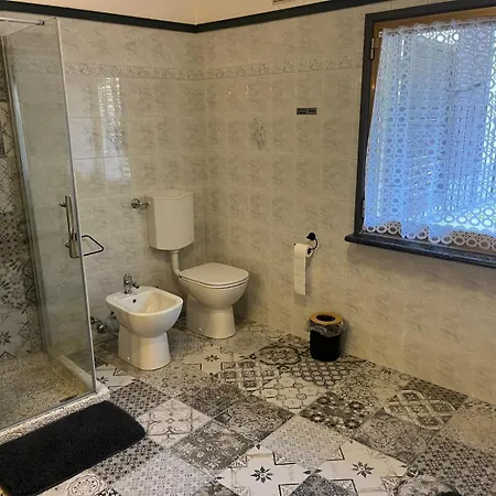 Henson Apartament *